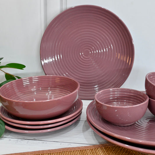 Cranberry Handmade Ceramic Dinnerware Set For 1 (4 pcs)
