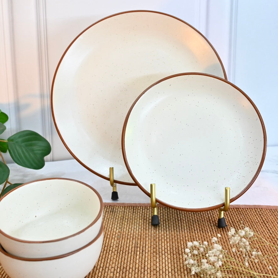 set of three white ceramic dinner set from saabi house fourth picture