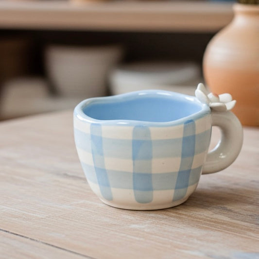 The Blue Daisy Blossom Cup