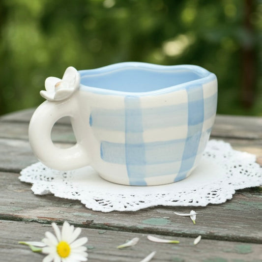 The Blue Daisy Blossom Cup
